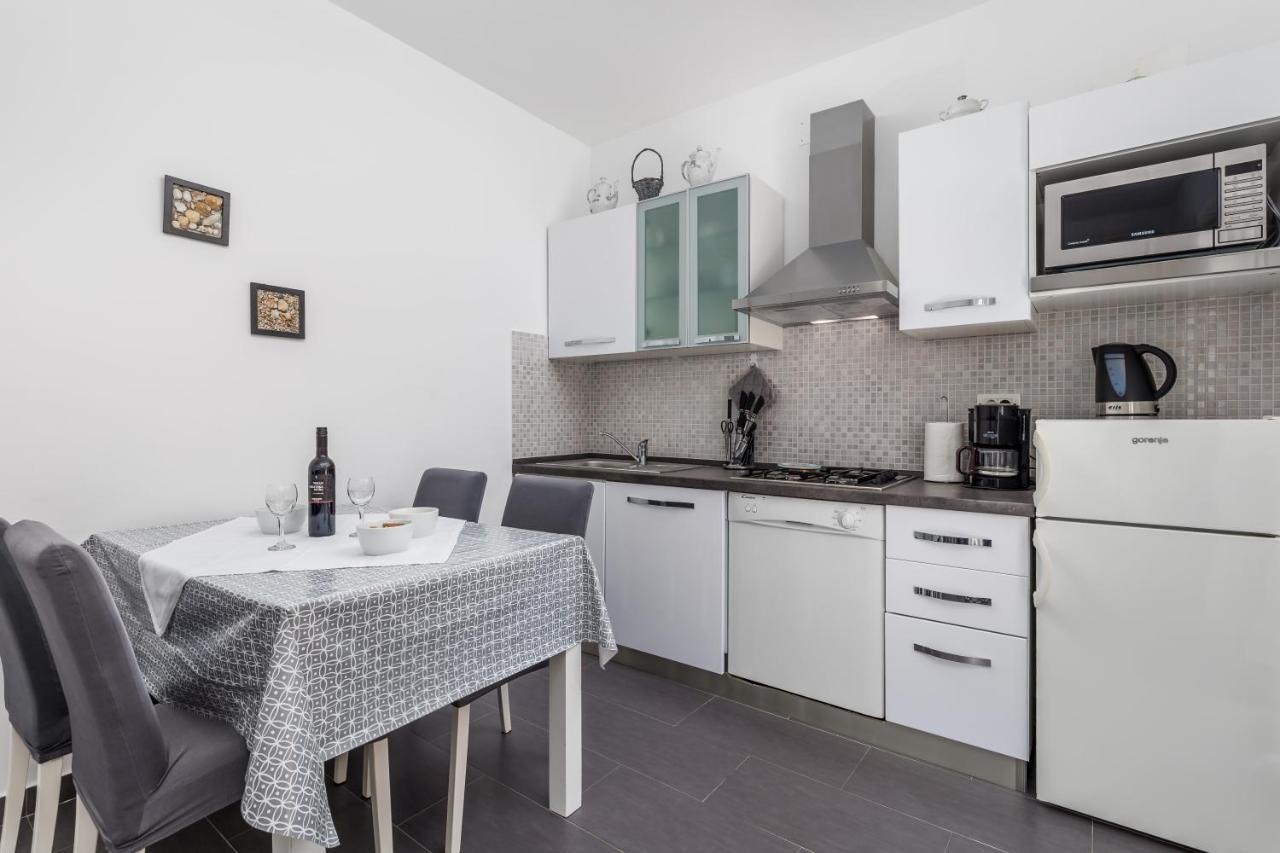 Apartments Rosovic J&C Mošćenička Draga Екстериор снимка